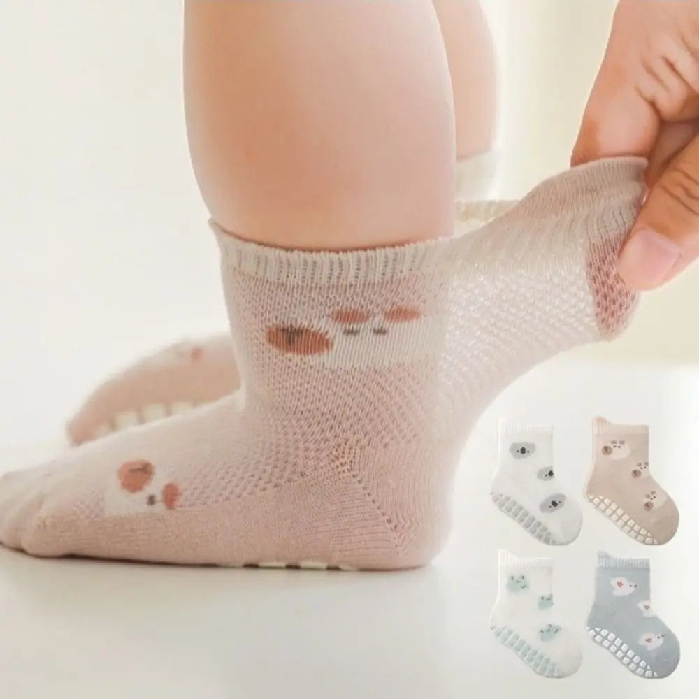 4 Pairs of Premium Non-Slip Socks